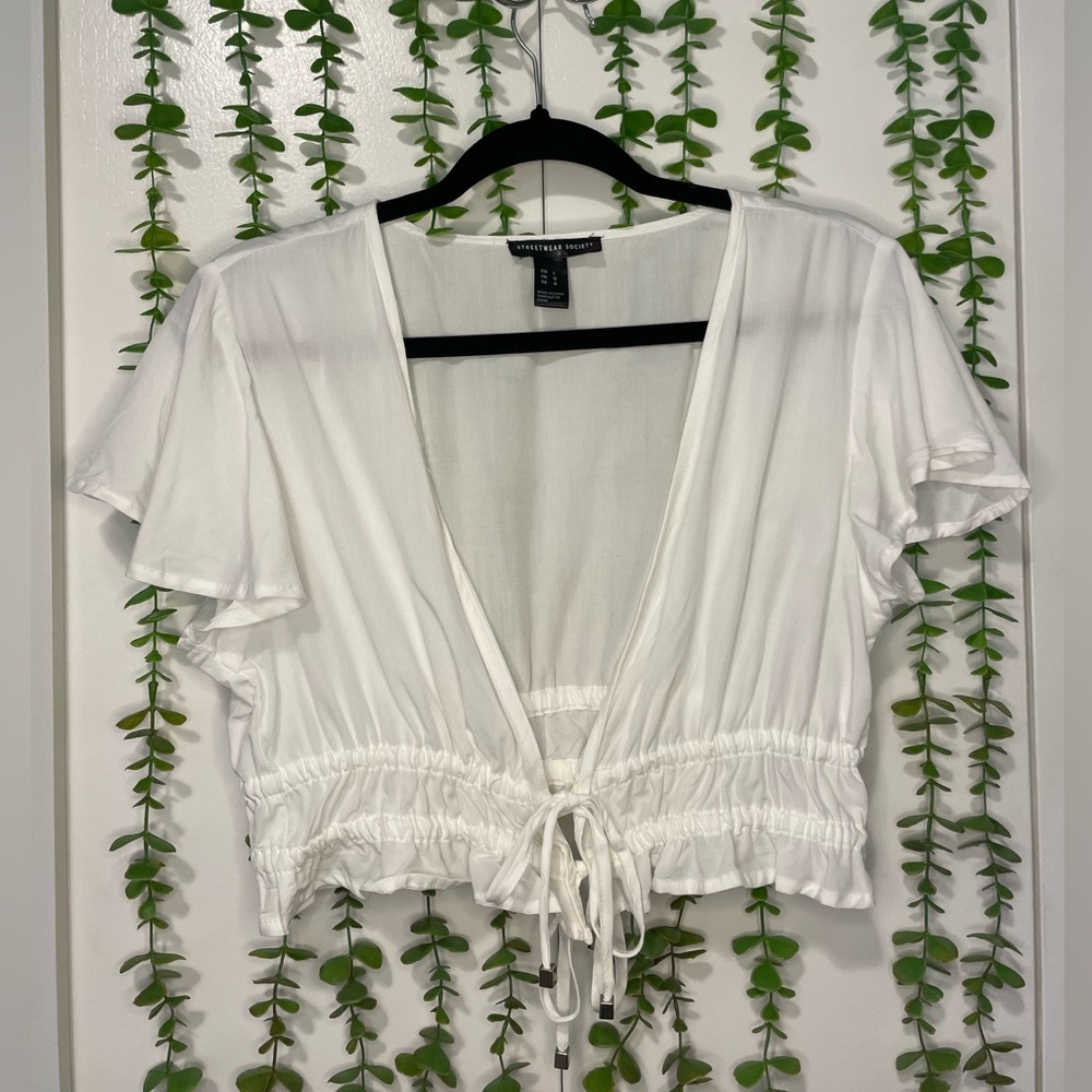 Streetwear Society Light White V-neck Crop Top with Lace in Medium